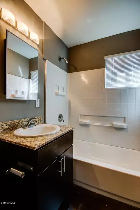 1241 E Thomas Rd, Phoenix, AZ 85014 photo 7