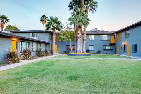 1241 E Thomas Rd, Phoenix, AZ 85014 photo 1