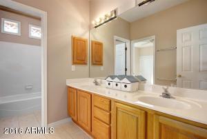 3058 E Rock Wren Rd, Phoenix, AZ 85048 photo 32