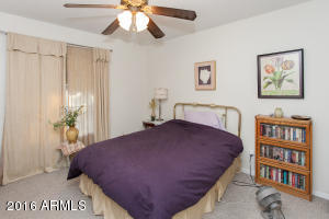 125 Echo Ln, Phoenix, AZ 85020 photo 10