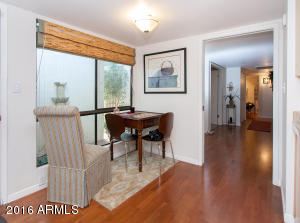 125 Echo Ln, Phoenix, AZ 85020 photo 6