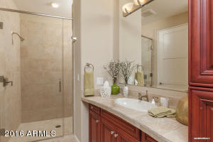 8 Biltmore Est #321, Phoenix, AZ 85016 photo 15