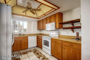2504 E Robert E Lee St, Phoenix, AZ 85032 photo 9