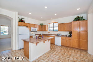 2557 S Martingale Rd, Gilbert, AZ 85295 photo 7