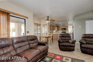 3704 E Summerhaven Dr, Phoenix, AZ 85044 photo 8