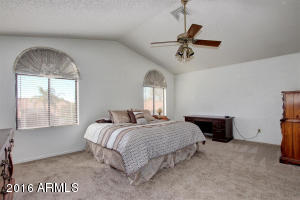 3704 E Summerhaven Dr, Phoenix, AZ 85044 photo 23