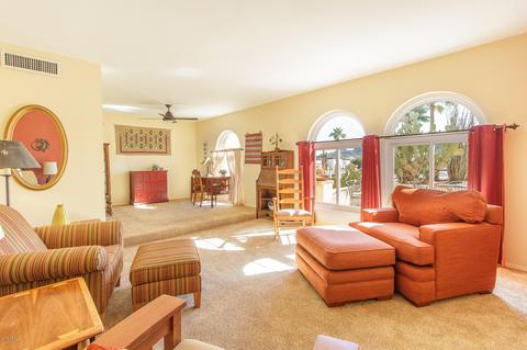 2434 E Turquoise Dr, Phoenix, AZ 85028 photo 2