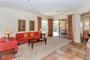 675 E County Down Dr, Chandler, AZ 85249 photo 6