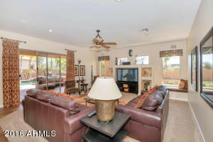 675 E County Down Dr, Chandler, AZ 85249 photo 10