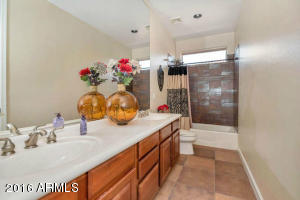 675 E County Down Dr, Chandler, AZ 85249 photo 25