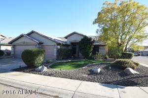 4225 E Meadow Dr, Phoenix, AZ 85032 photo 2