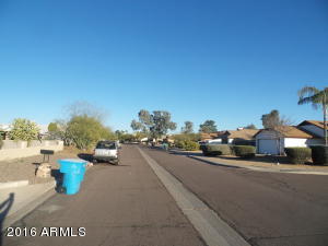 1648 E Aire Libre Ave, Phoenix, AZ 85022 photo 5