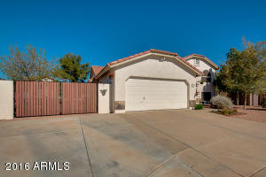 620 E Pinto Ct, Gilbert, AZ 85296 photo 3