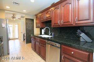 7 E Muriel Dr, Phoenix, AZ 85022 photo 4