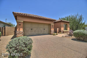 3542 E Robin Ln, Phoenix, AZ 85050 photo 2