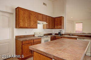 869 E Kyle Ct, Gilbert, AZ 85296 photo 6