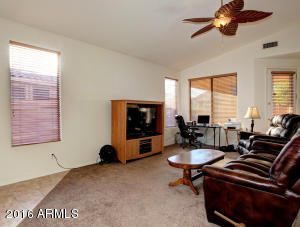 869 E Kyle Ct, Gilbert, AZ 85296 photo 8