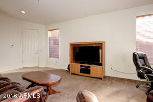 869 E Kyle Ct, Gilbert, AZ 85296 photo 7