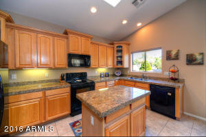 3232 E Maldonado Dr, Phoenix, AZ 85042 photo 8