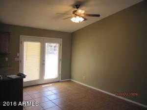 583 S Lawson Dr, Apache Junction, AZ 85120 photo 3