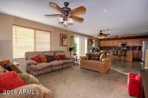 6239 S 19th Dr, Phoenix, AZ 85041 photo 12