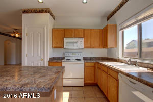1714 S 80th Ln, Phoenix, AZ 85043 photo 10