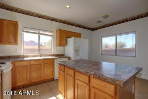 1714 S 80th Ln, Phoenix, AZ 85043 photo 8
