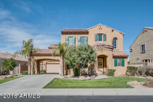 3136 E Turnberry Dr, Gilbert, AZ 85298 photo 1