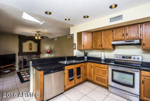 3701 E Rosemonte Dr, Phoenix, AZ 85050 photo 8