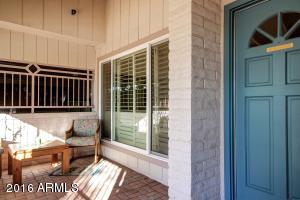 2530 E Cinnabar Ave, Phoenix, AZ 85028 photo 2