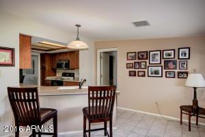 2530 E Cinnabar Ave, Phoenix, AZ 85028 photo 8
