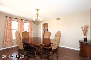 981 E Liberty Ln, Gilbert, AZ 85296 photo 8