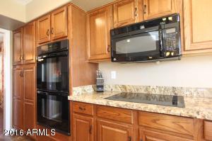 981 E Liberty Ln, Gilbert, AZ 85296 photo 7