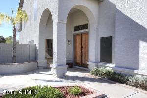 981 E Liberty Ln, Gilbert, AZ 85296 photo 2
