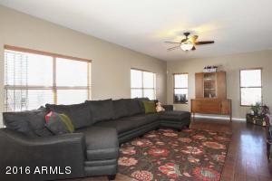 981 E Liberty Ln, Gilbert, AZ 85296 photo 17