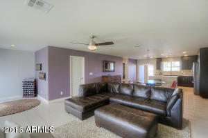 5802 N 13th Pl, Phoenix, AZ 85014 photo 3