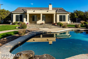18331 E Sunnybrook Ln, Gilbert, AZ 85298 photo 4
