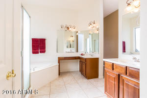 18331 E Sunnybrook Ln, Gilbert, AZ 85298 photo 16