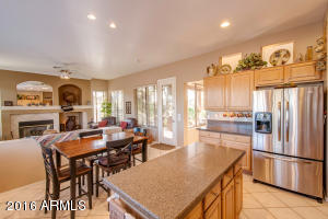 4725 E Robin Ln, Phoenix, AZ 85050 photo 15