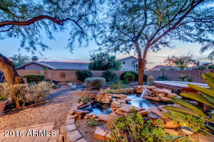 4725 E Robin Ln, Phoenix, AZ 85050 photo 9