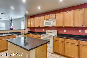 1343 S Bridgegate Dr, Gilbert, AZ 85296 photo 4