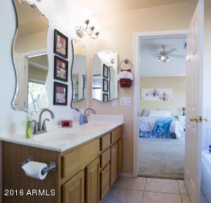 3262 E Woodside Way, Gilbert, AZ 85297 photo 23