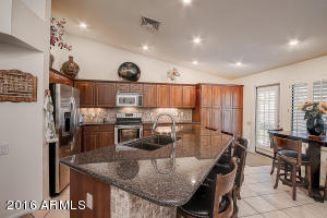 963 E Dava Dr, Tempe, AZ 85283 photo 2