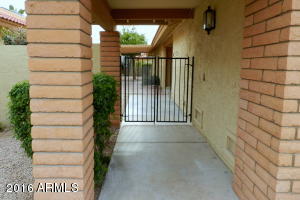 5219 E Tunder Cir, Phoenix, AZ 85044 photo 3