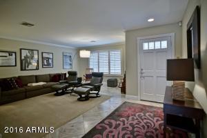 4995 E Cheery Lynn Rd, Phoenix, AZ 85018 photo 2