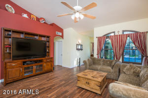 812 E Park Ave, Gilbert, AZ 85234 photo 3