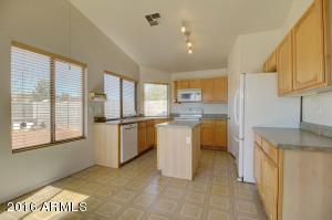 304 N Bay Dr, Gilbert, AZ 85233 photo 7