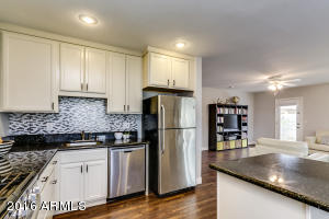 3917 E Fairmount Ave, Phoenix, AZ 85018 photo 5