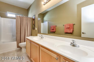 2720 E Schiliro Cir, Phoenix, AZ 85032 photo 14