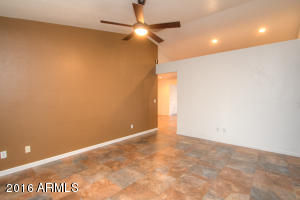 20 W San Angelo St, Gilbert, AZ 85233 photo 2
